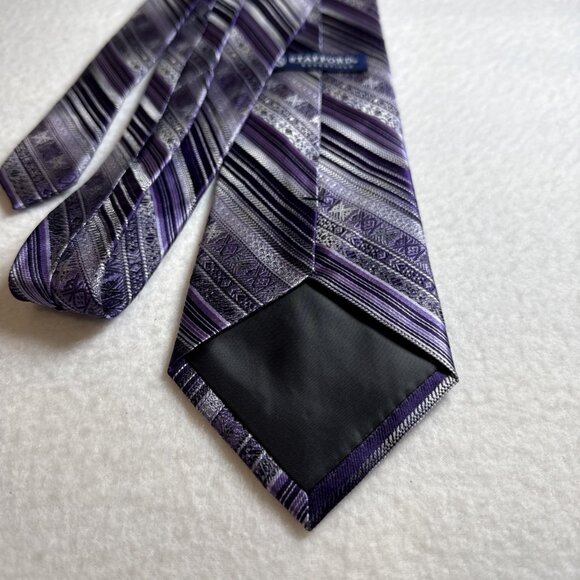 Stafford Essentials MEN’S NECK TIE Different shades Purple ALL SILK Hand Made - Picture 4 of 6
